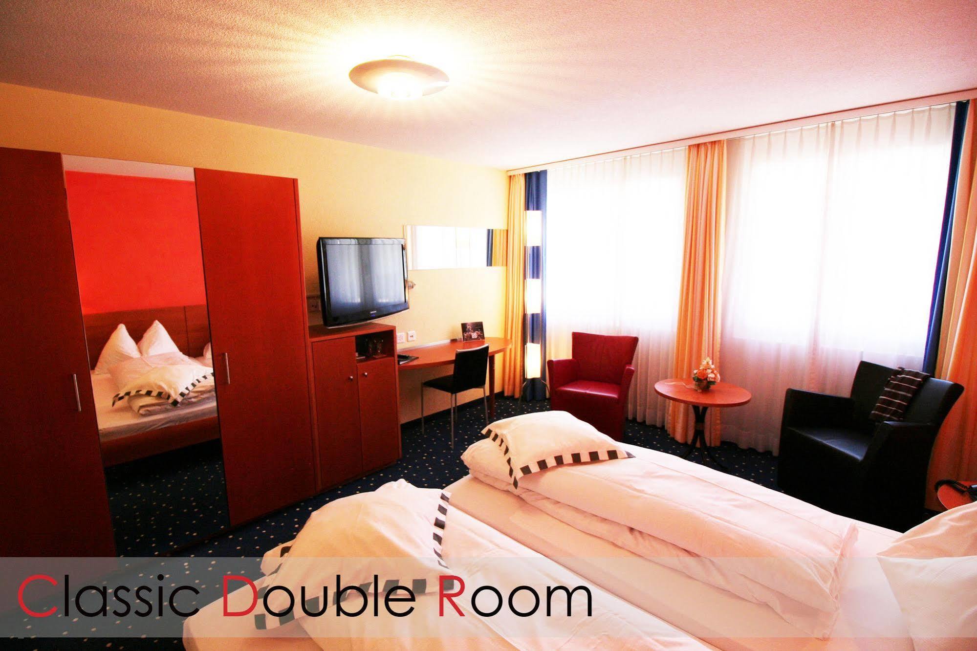 Hotel Metropol Saas-Fee Esterno foto
